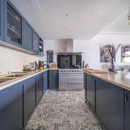 Superbe Cap De Nizza